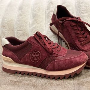 Tory Burch Sawtooth Logo Sneaker Size 7.5